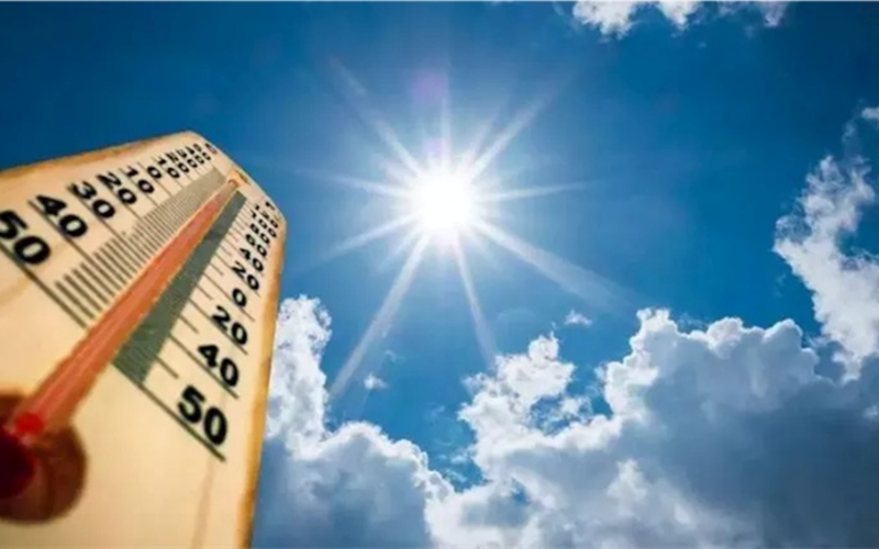 الأرصاد: منخفض جوي يهاجم السواحل وأمطار رعدية بسيناء.. وتحذيرات للمواطنين